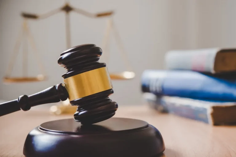 Zdrada a rozwód — wpływ winy na alimenty i podział majątku wspólnego